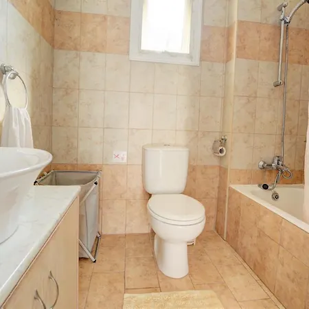 Anasta بروتاراس